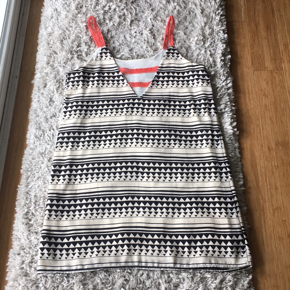 Geometric Print Dress - Picture 3 of 5